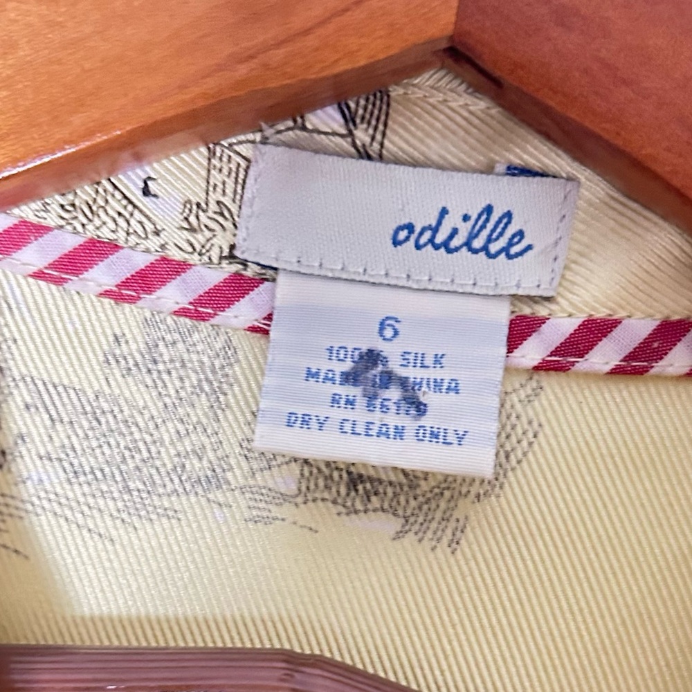 Vintage Y2K Odille Silk Blouse Anthropologie Yellow Toile Lip Print Size 6 - Picture 5 of 5